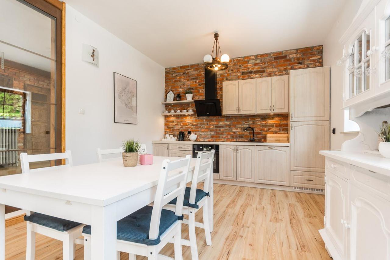 Hupkas Apartementy I Pokoje ヤンタル エクステリア 写真