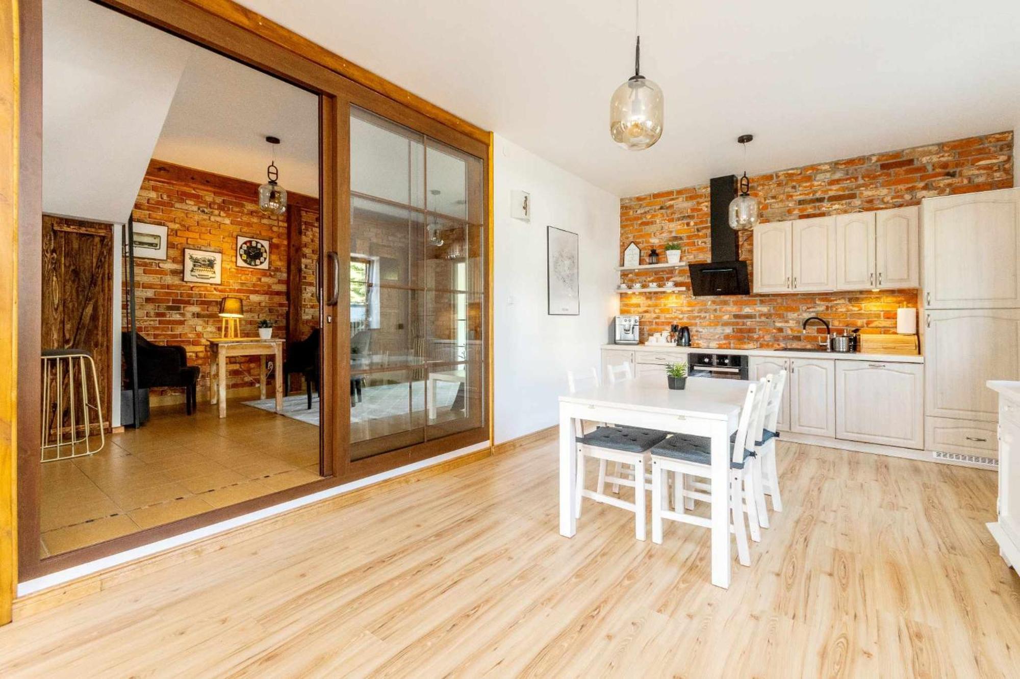 Hupkas Apartementy I Pokoje ヤンタル エクステリア 写真